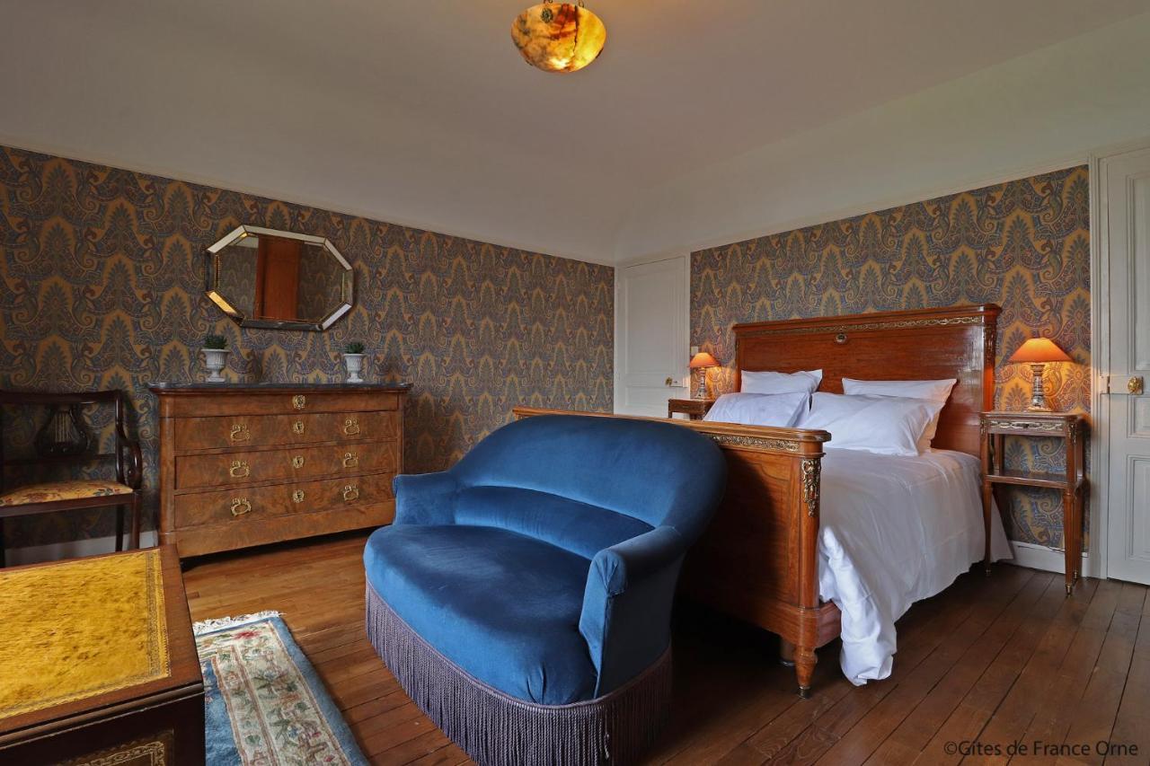 Bed and Breakfast Domaine Des Thomins Cisai-Saint-Aubin Exterior foto